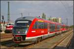 DB Regio 642 035-9 und 642 043 stehen am 12.04.2014 in Dresden Hauptbahnhof als U8 nach Decin hl.n.