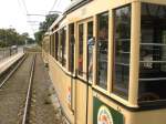 Blick aus dem 2, beiwagen auf den T24/B24-Zug  in einer Ausweichstelle der Mahlsdorfer Strecke, Themenfahrt 8.