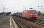 DB Schenker 152 100-4 mit kurzem Güterzug Richtung Berlin (gesehen Berlin Schönefeld Flughafen 07.11.2010)