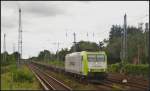 ITL 185-CL 005 / 185 505-5, angemietet von Captrain Deutschland, mit leeren Containertragwagen am 15.06.2012 in Berlin-Hirschgarten