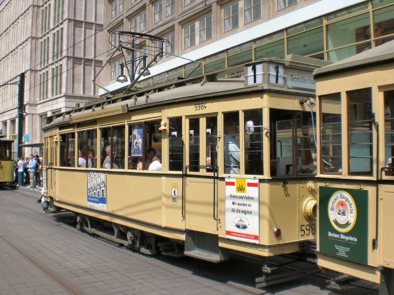 Tw 5984 als Linie 1 an der Hst. S-Bhf Alexanderplatz (M2), Berlin Juli 2009